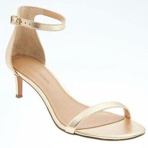 Banana Republic Kitten Heel | Size 10 (New)